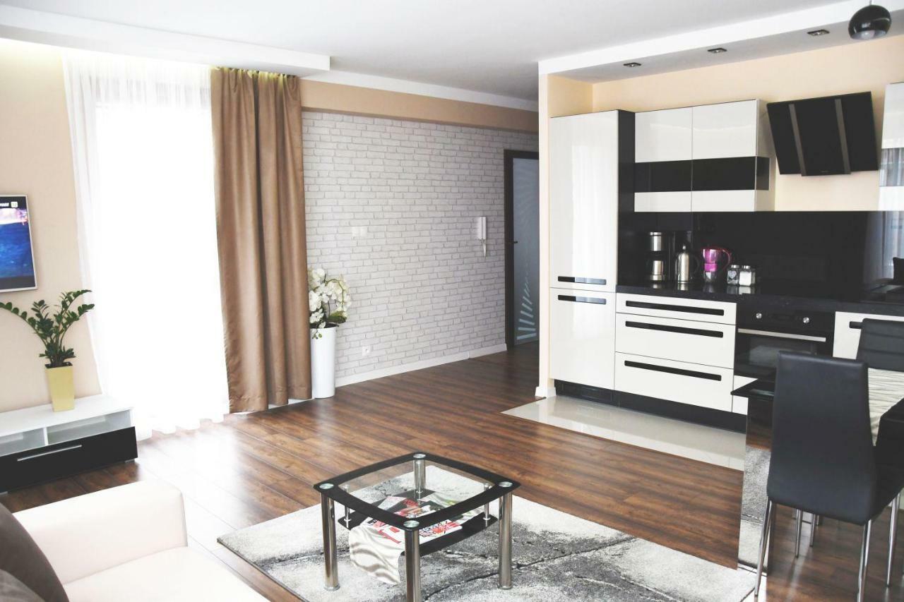 Apartament Wilga Park Krakau Exterior foto
